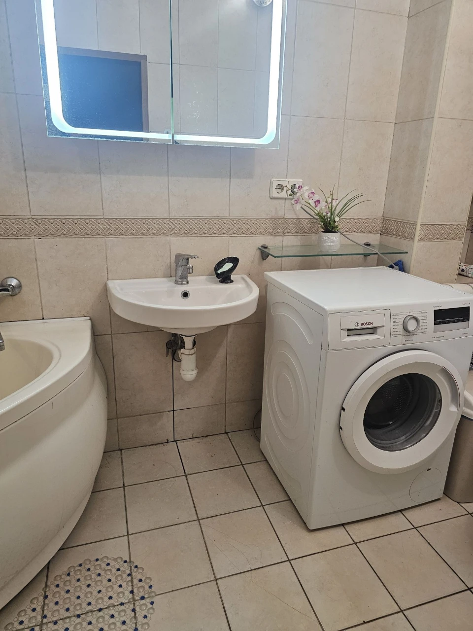 Заходь і живи! Продам трикімнатну квартиру з автономним живл
