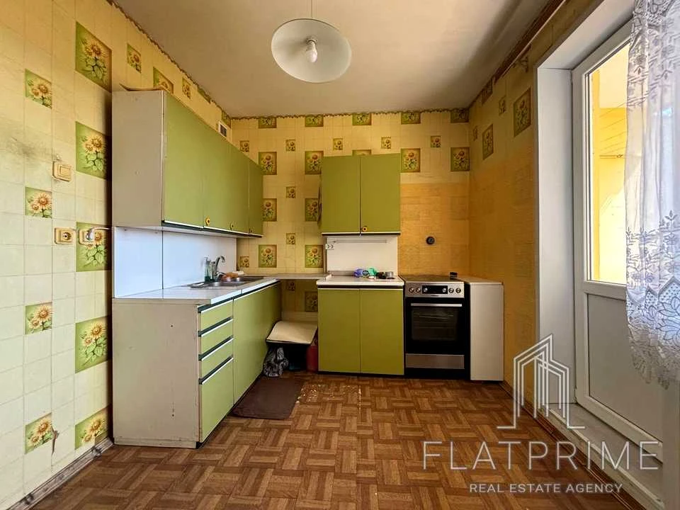 Квартира. Київ, Новаторів вул.