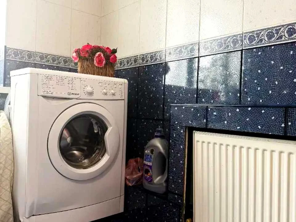 Будинок. Дніпро, Змагання вул.