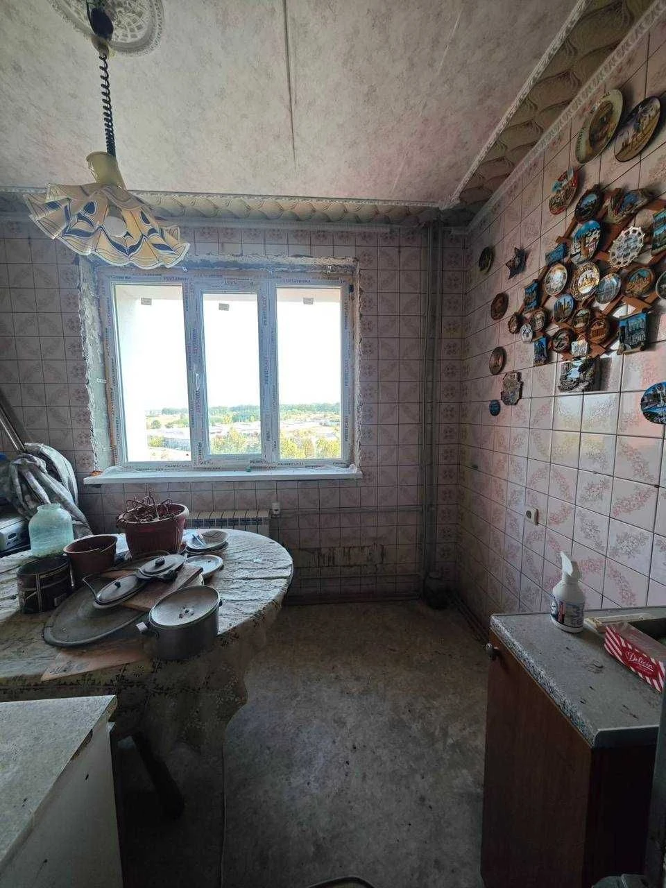 Продаж 3 х кімнатної квартири  на Наталіїї  Ужвій, 60