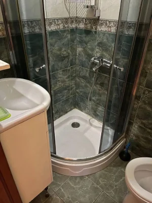 Продаж 1 кімн. квартира 30 м²  6/9 ц.вул.Кошиця 60000$