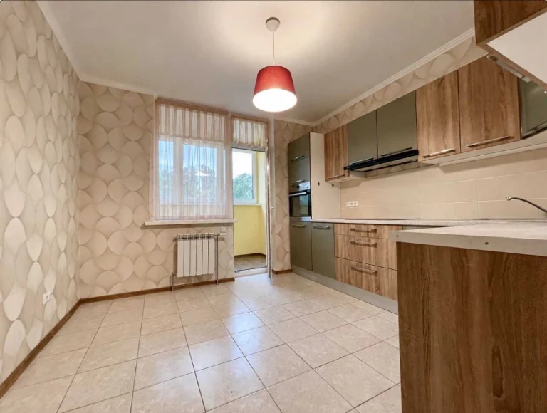 Продаж квартири 84 м² вул.Перемишильська 2г в ЖК Паркова Веж