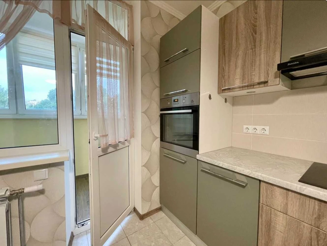 Продаж квартири 84 м² вул.Перемишильська 2г в ЖК Паркова Веж