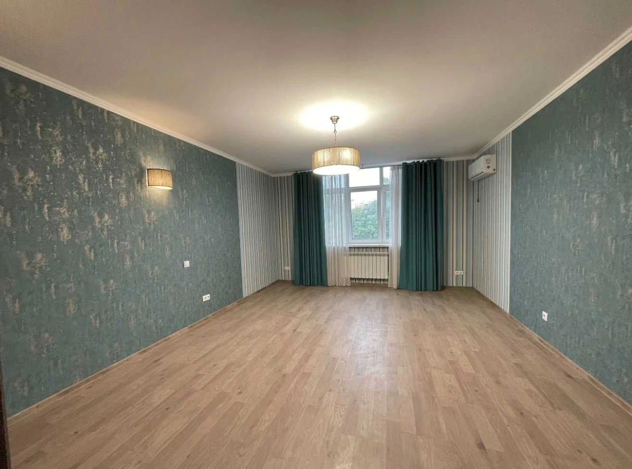 Продаж квартири 84 м² вул.Перемишильська 2г в ЖК Паркова Веж