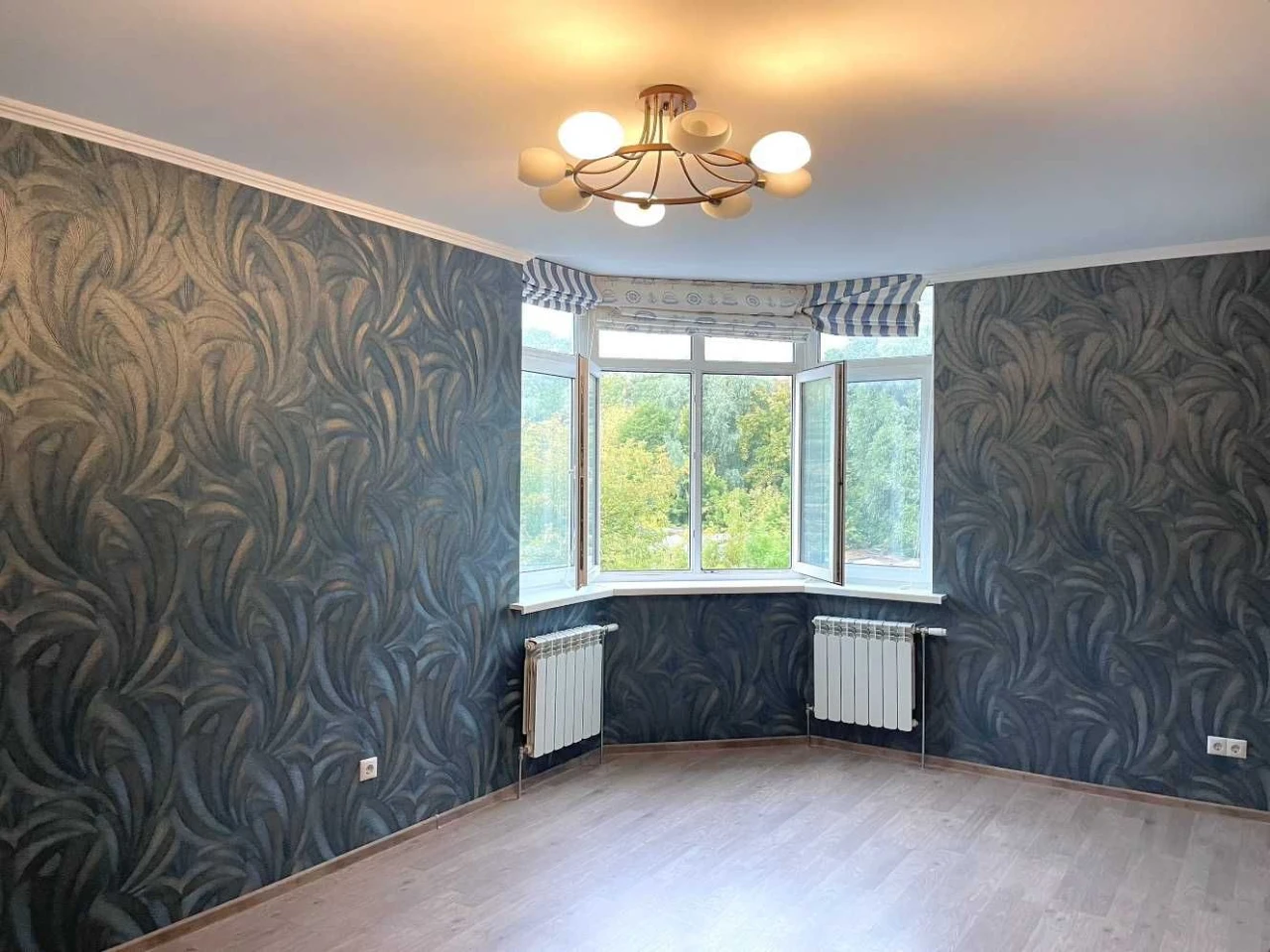 Продаж квартири 84 м² вул.Перемишильська 2г в ЖК Паркова Веж