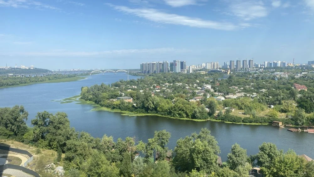 Продаж 1к в ЖК Зарічний біля метро Славутич та ЖК Славутич!