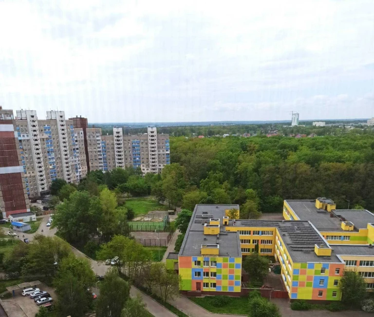 Продаж від власника, без %  2-к квартири 58.9 м кв  біля м Т