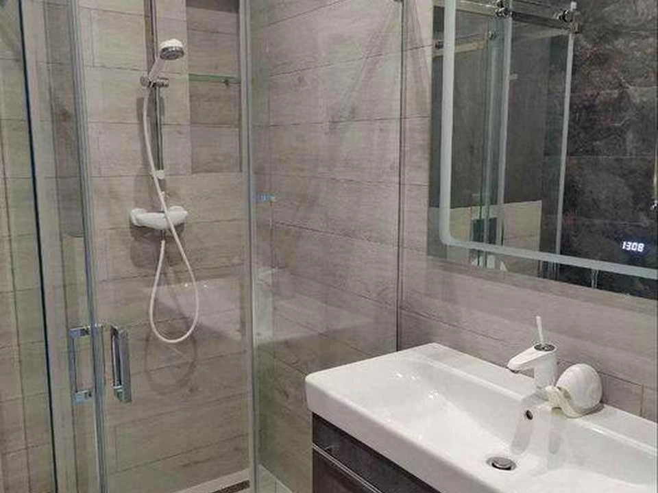Будинок. Київ, Автопаркова вул.