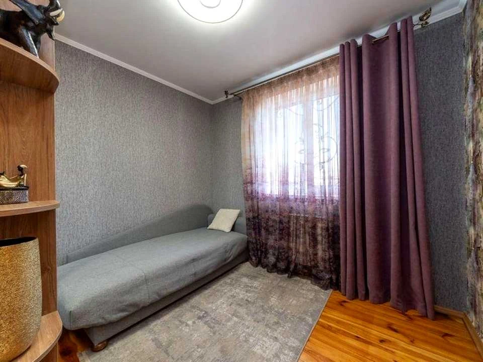Будинок. Київ, Балтійський пров.