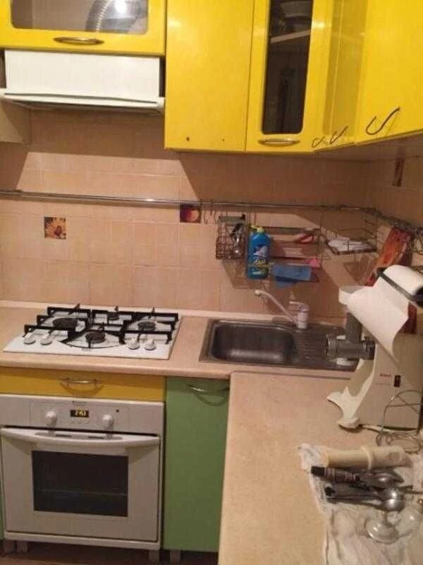Продам 2к квартиру в гарному житловому стані.