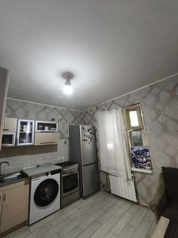 2-кімнатна квартира в районі 12 школи