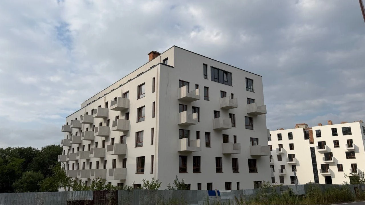 Продаж 1-кім квартири 35 м (з терасою) ЖК Фемілі Хаус (Famil