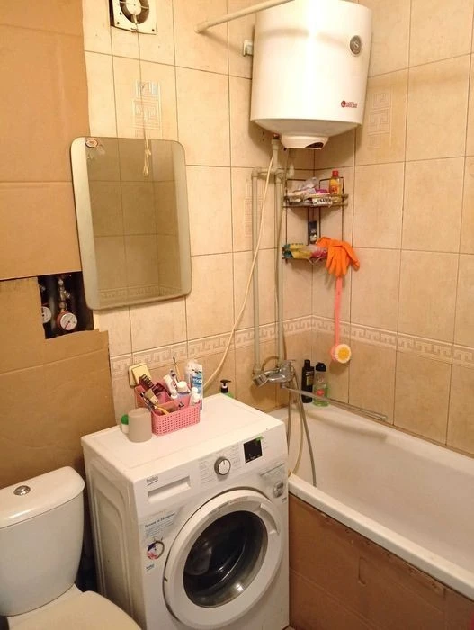1-room, Troitsko-Kyrylivska St., Kurenivka