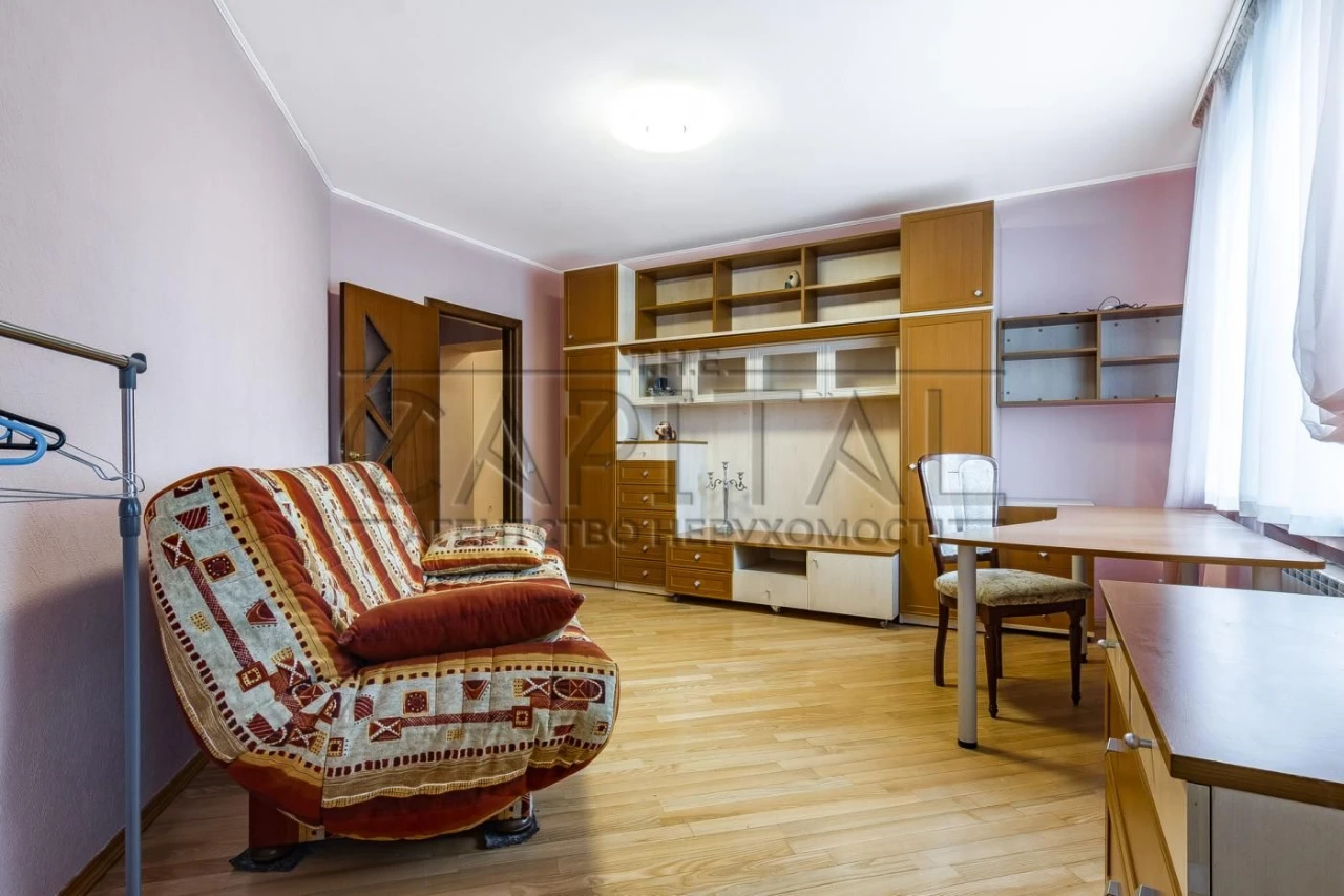 Продаж квартири, пр-т Володимира Івасюка, Оболонськи р-н