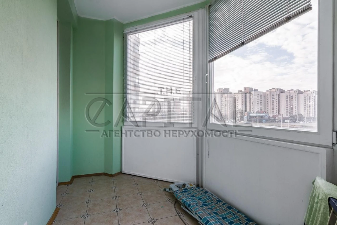 Продаж квартири, пр-т Володимира Івасюка, Оболонськи р-н