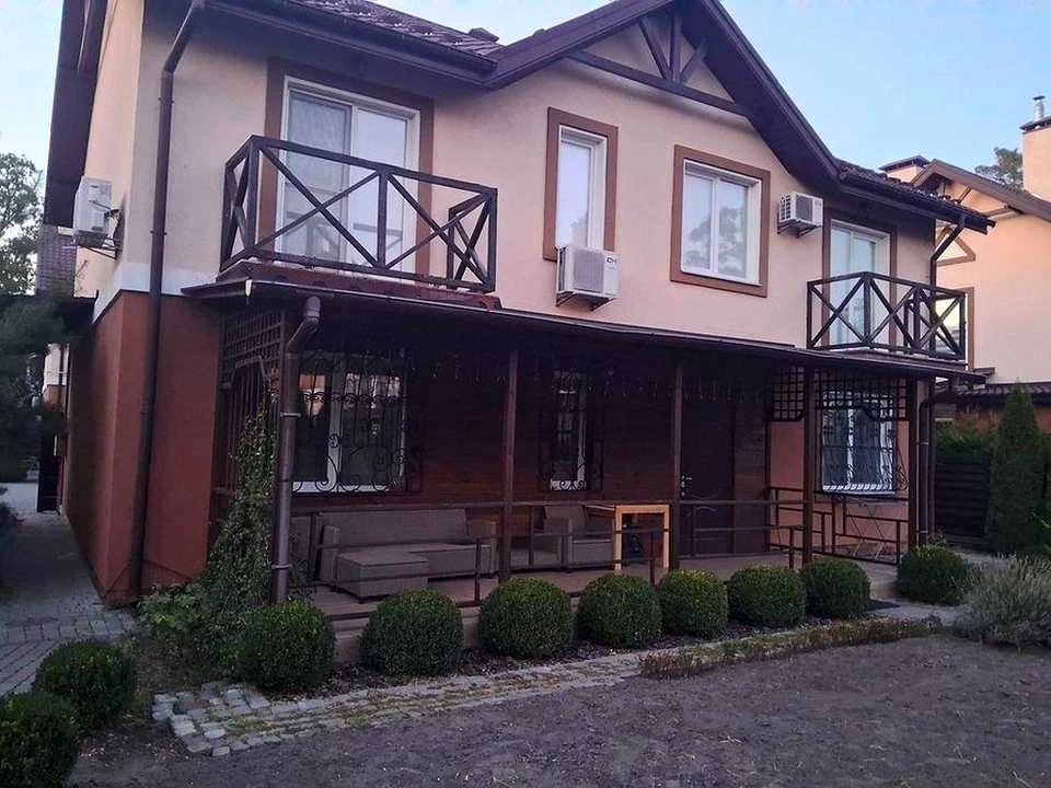 Будинок. Київ, Леся Курбаса просп.