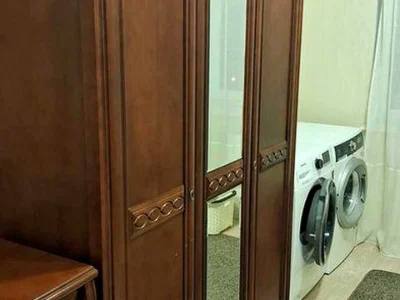 Будинок. Київ, Леся Курбаса просп.