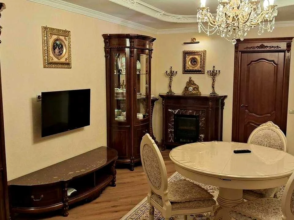 Будинок. Київ, Леся Курбаса просп.