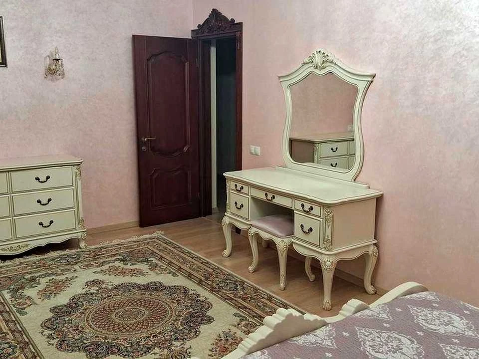 Будинок. Київ, Леся Курбаса просп.