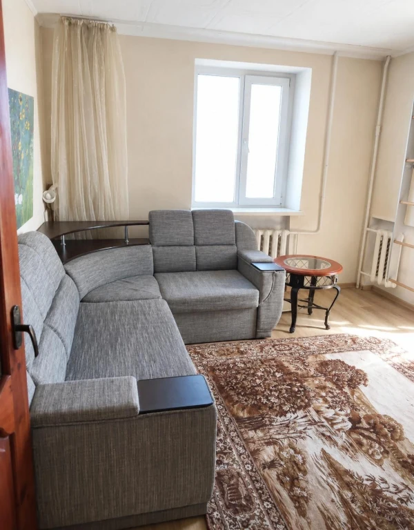 Однокімнатна квартира на В. Бувалкіна(3-321-790 )