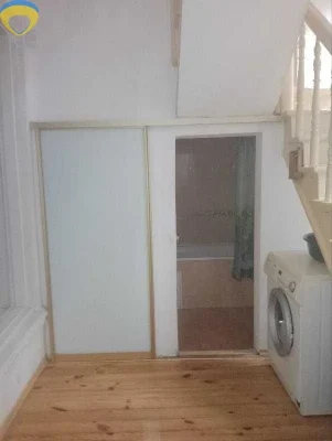 Продаю квартиру 4 комнаты на Новосельского