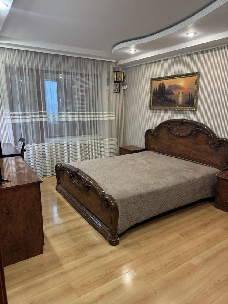 Продам 2 ком.кв с техникой и мебелью.Ул.Деповская