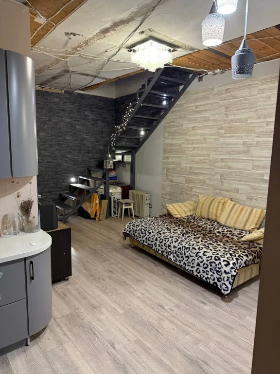 Продається простора 4-кімнатна дворівнева квартира 106 м² у