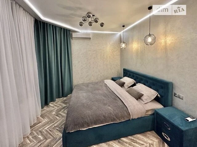 Sale of 2-room apartment 72.2 sq. m. on Mykoly Bazhana Ave. 16 • I