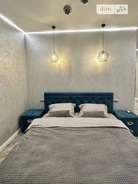Sale of 2-room apartment 72.2 sq. m. on Mykoly Bazhana Ave. 16 • I