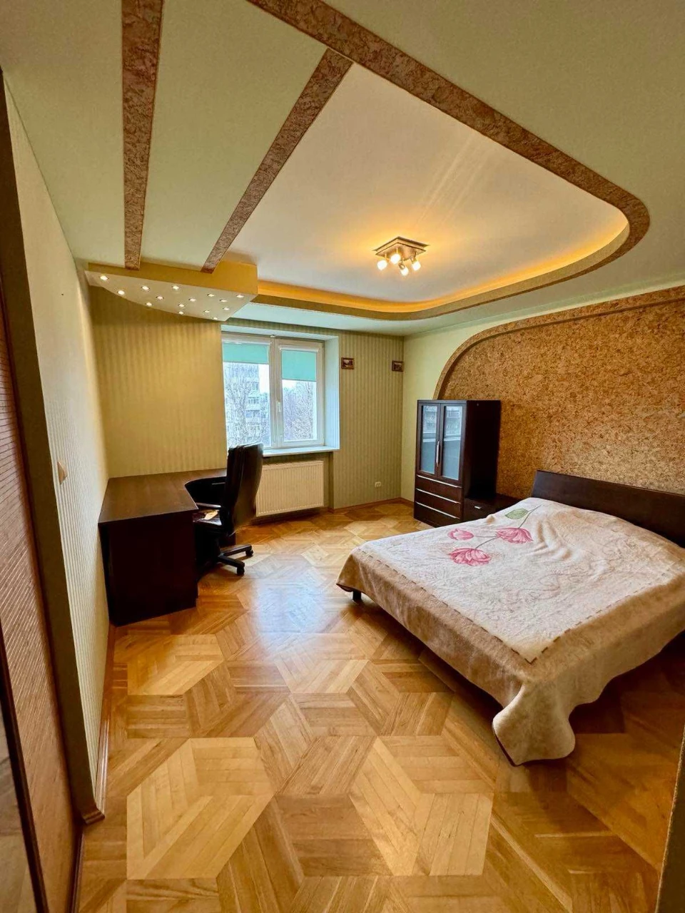 ПРОДАЖ 3-к. елітна квартира євроремонт 160м² вул.Тролейбусна