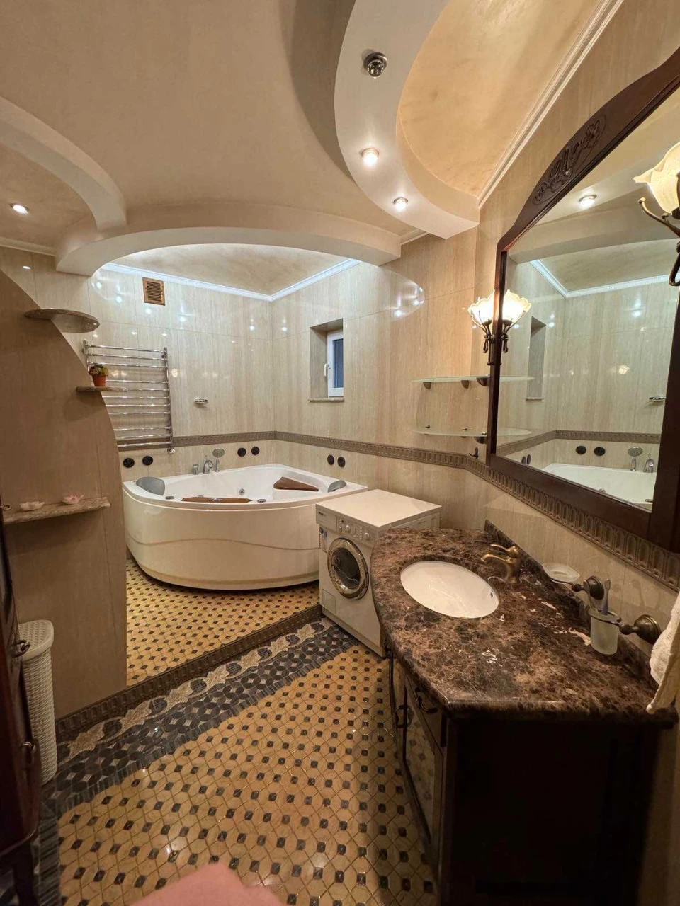 ПРОДАЖ 3-к. елітна квартира євроремонт 160м² вул.Тролейбусна
