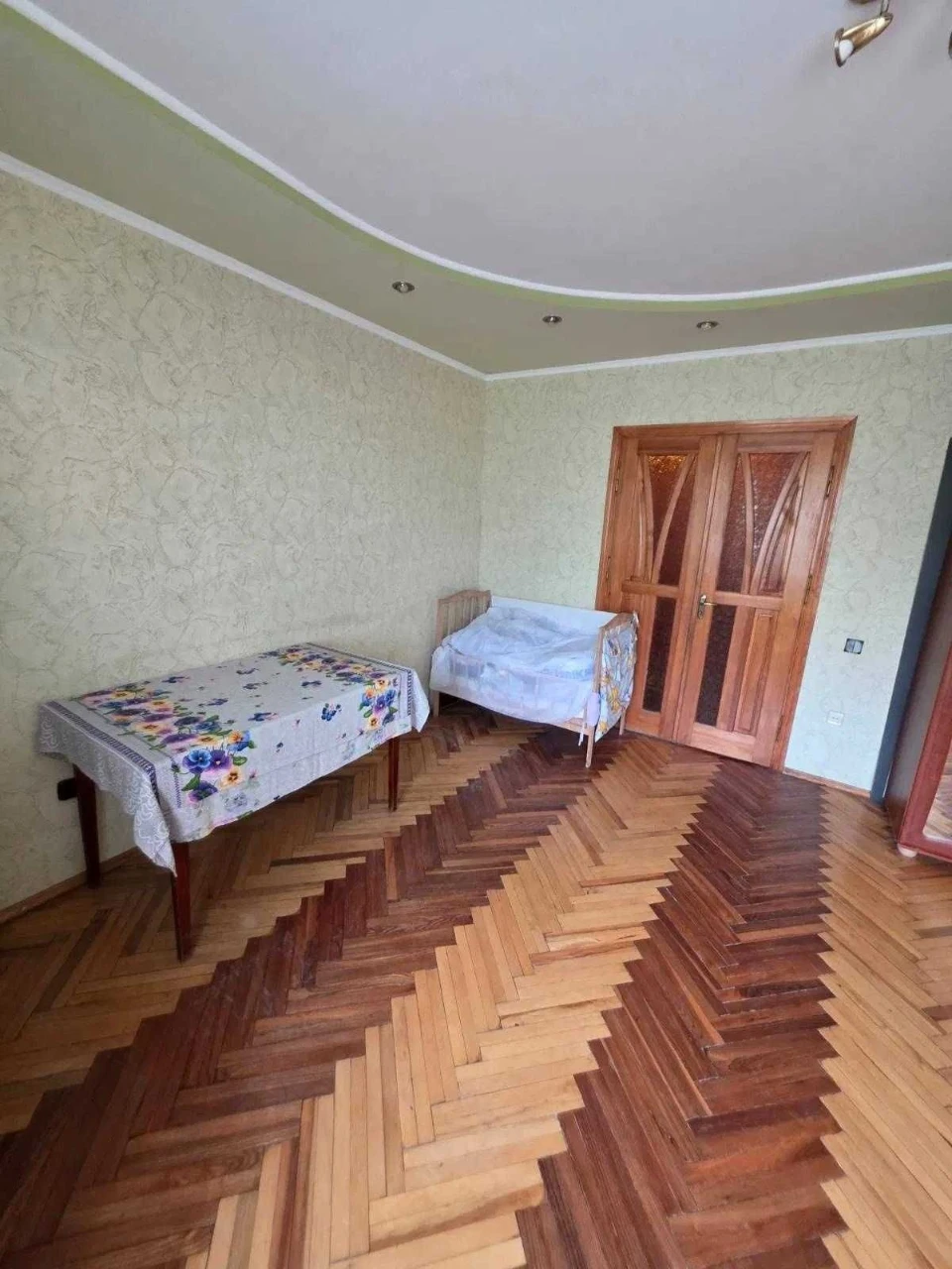 Терміновий продаж 3-кімнатна квартира,вул Миколайчука!