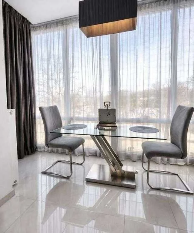 Продам 1-кімн. Лаврська вул. 8, 34 м.кв