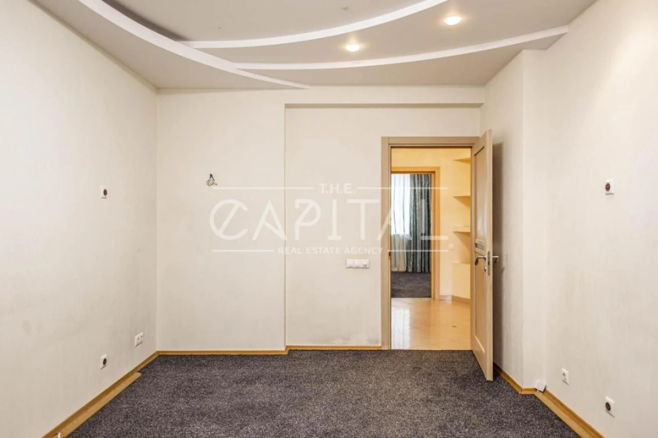 Продаж 3к квартири, вул. Микільсько-Слобідська, Дніпровський
