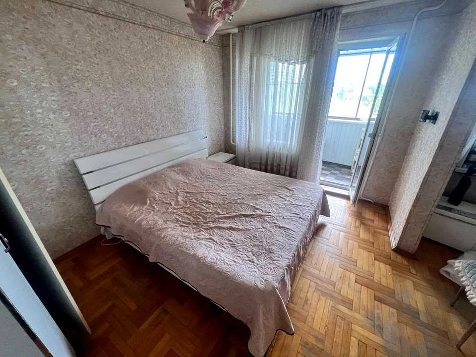 Квартира. Дніпро, Набережна Перемоги вул.