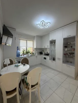 Продаж 3-кімнатної 70 м² на Таїрова! 6 поверх якісний ремонт