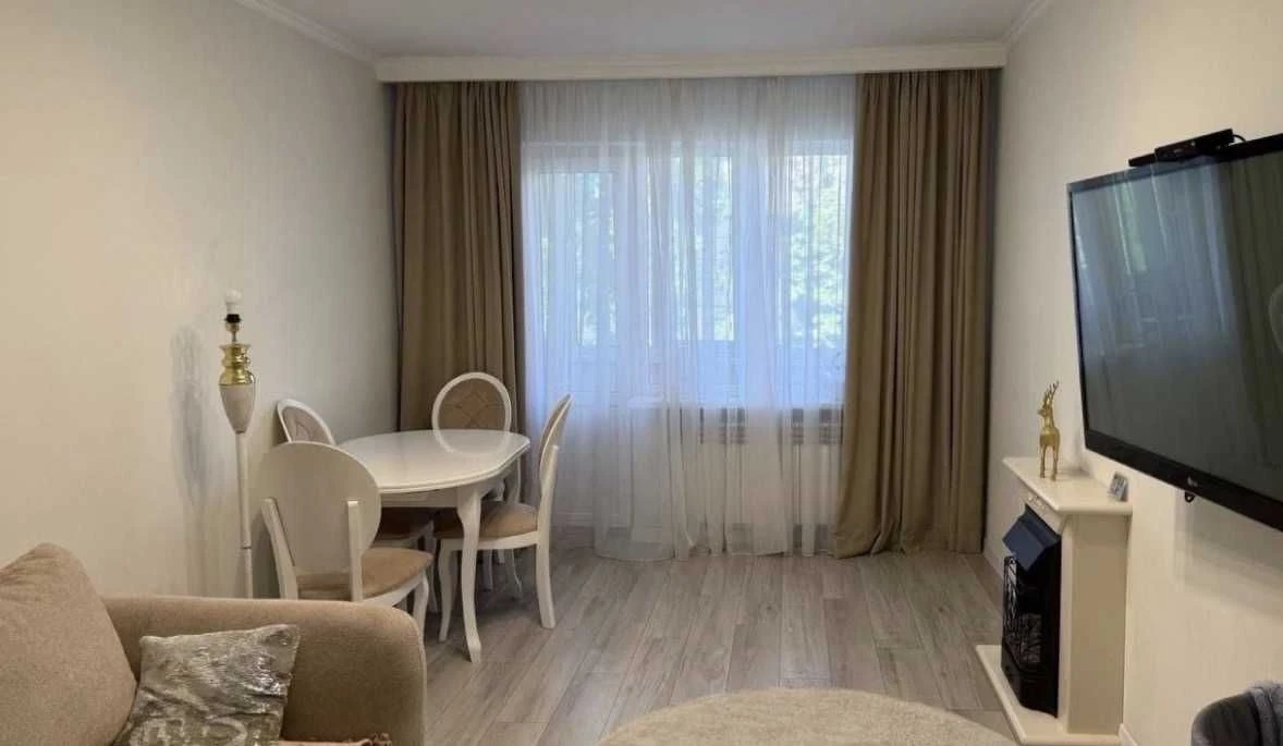 Продаж 3-кімнатної 70 м² на Таїрова! 6 поверх якісний ремонт
