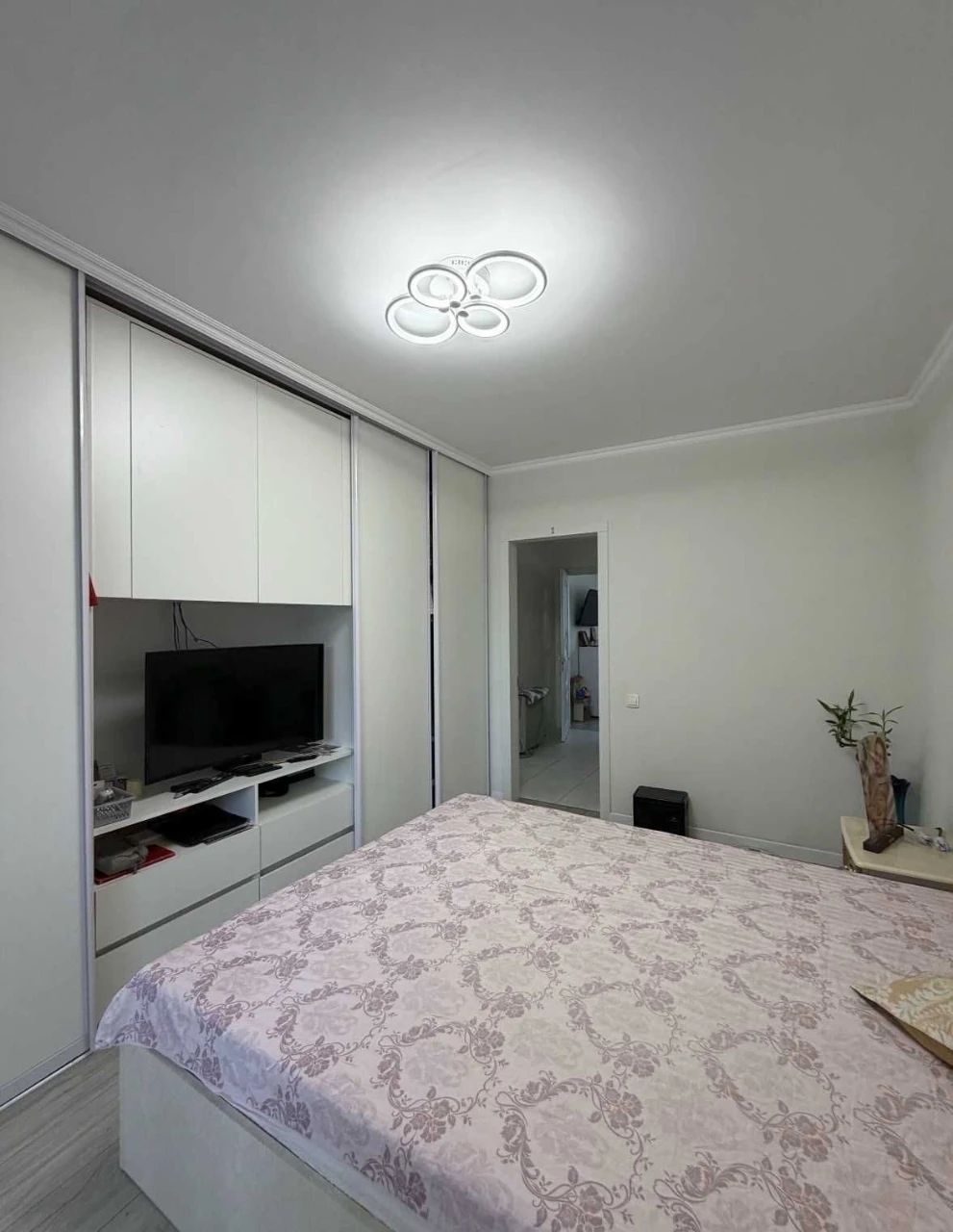 Продаж 3-кімнатної 70 м² на Таїрова! 6 поверх якісний ремонт