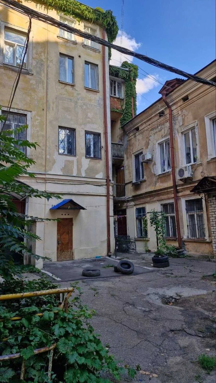 3 кімн. на вул. Тіраспольська. Центр.