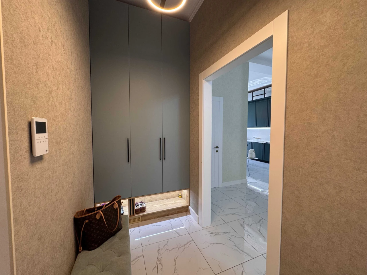 Продам 3-комн. 118 м² с собственным двором и патио! ЖК MARIN