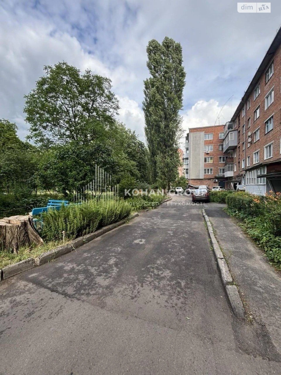 Продаж Квартира Виставка