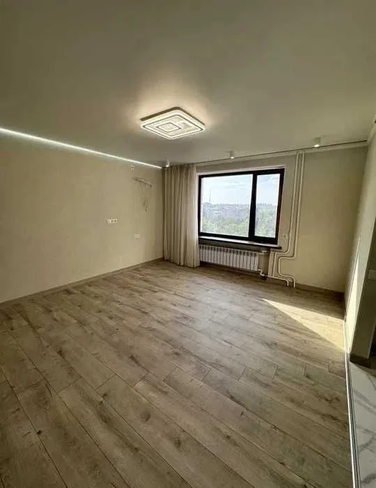 Продаж 4 кімнатної квартири в Центрі, вулиця В.Благовісного