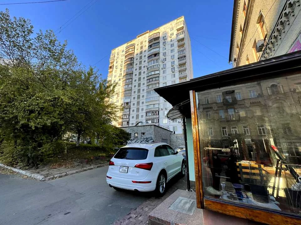 Квартира. Київ, Саксаганського вул.