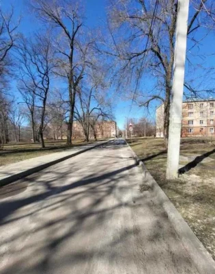 Продам 3 комнатную квартиру 54 м2 на 2 этаже метро Индустриа