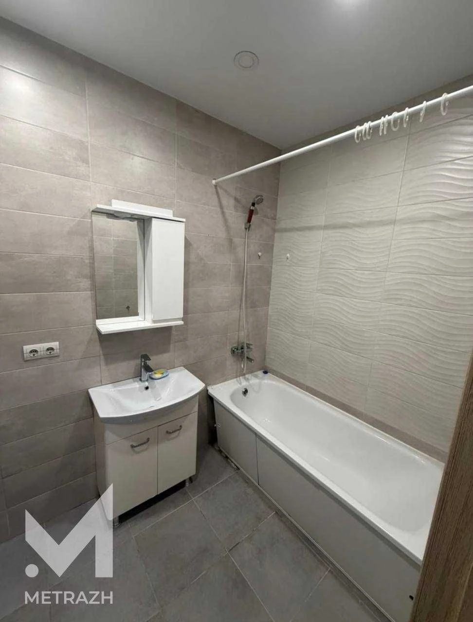 23709 Продаж 1к квартири в ЖК “Миру 4”