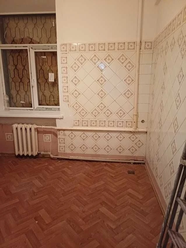 Продам  2-х квартиру на пр-те Науки, метро Научная