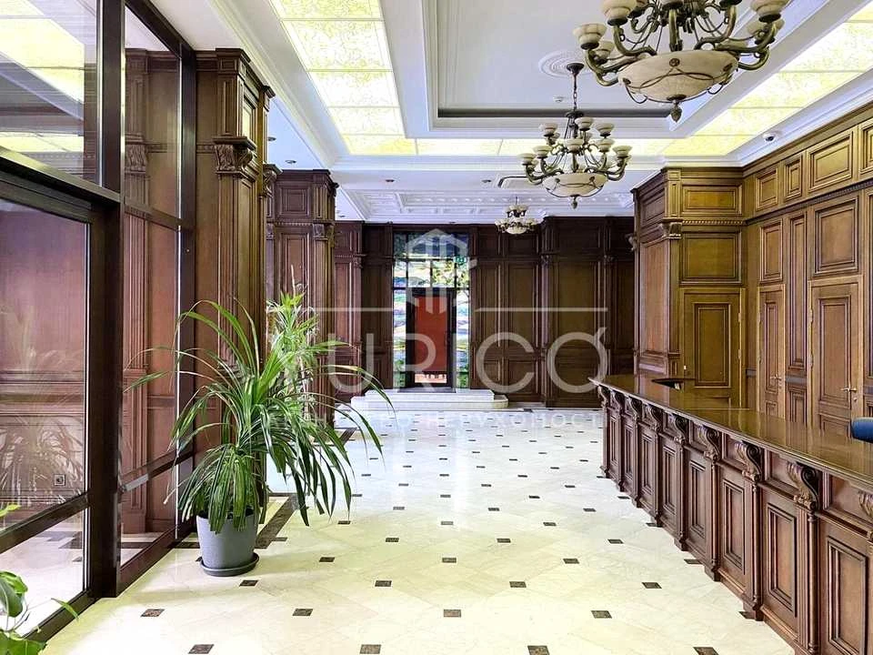 Квартира. Київ, Михайла Грушевського вул.