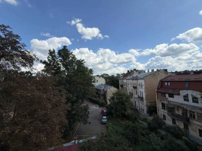 Продаж 2-кім квартири по вулиці Стефаника. Центр. Паркомісце