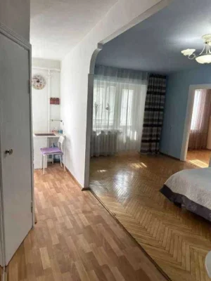 Продам 2-кімн. Лабораторна вул. 28, 43 м.кв