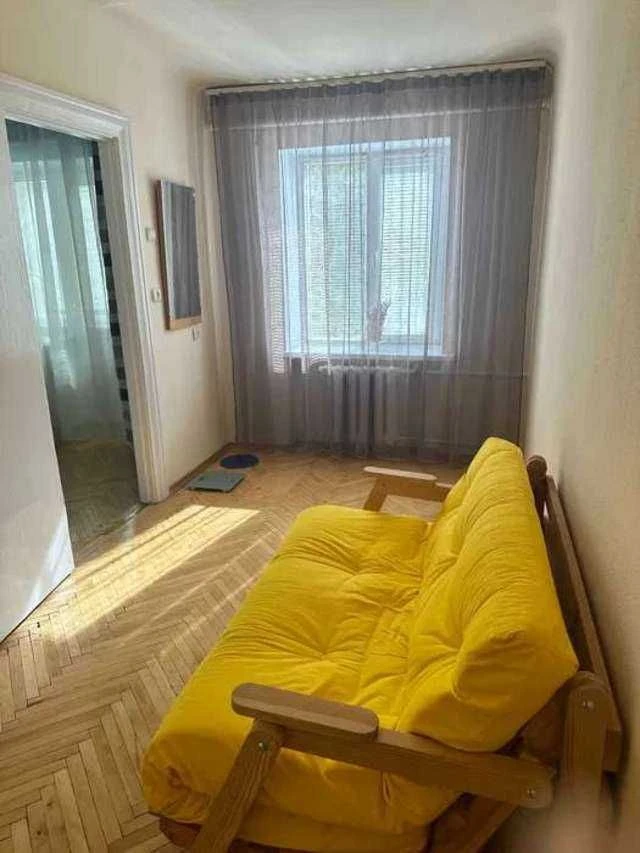 Продам 2-кімн. Лабораторна вул. 28, 43 м.кв